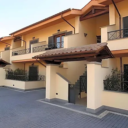 Borgo Castel Savelli 3* Grottaferrata